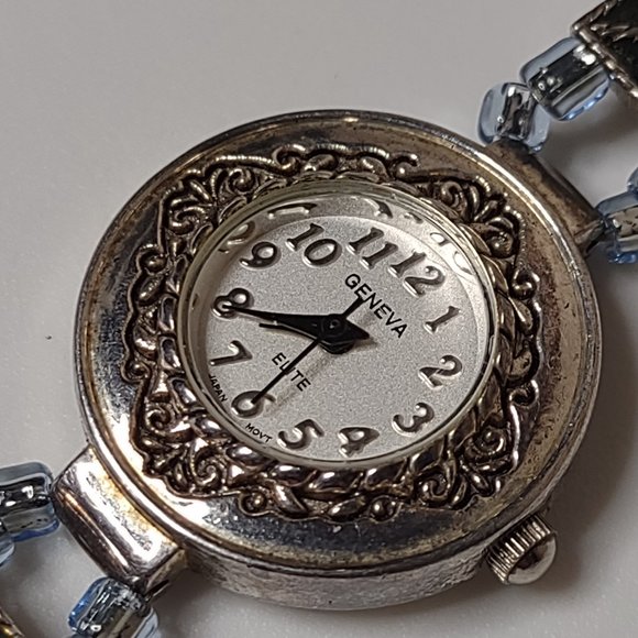 Cute Geneva Watch With Toggle Clasp - Picture 6 of 14